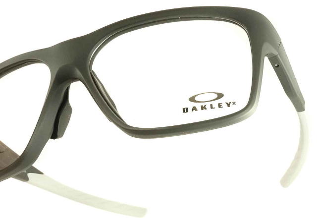 スポーツ度入りメガネオークリー8201-04-S58